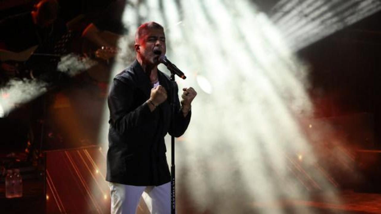 Uluslararası Bursa Festivali&rsquo;nde g&ouml;rkemli final! &Ouml;zcan Deniz Bursalıları mest etti