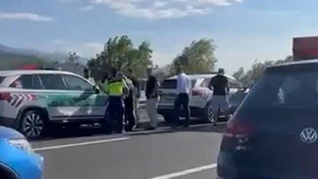 Anadolu Otoyolu'nda 12 ara&ccedil;lık kaza! &Ccedil;ok sayıda yaralı var