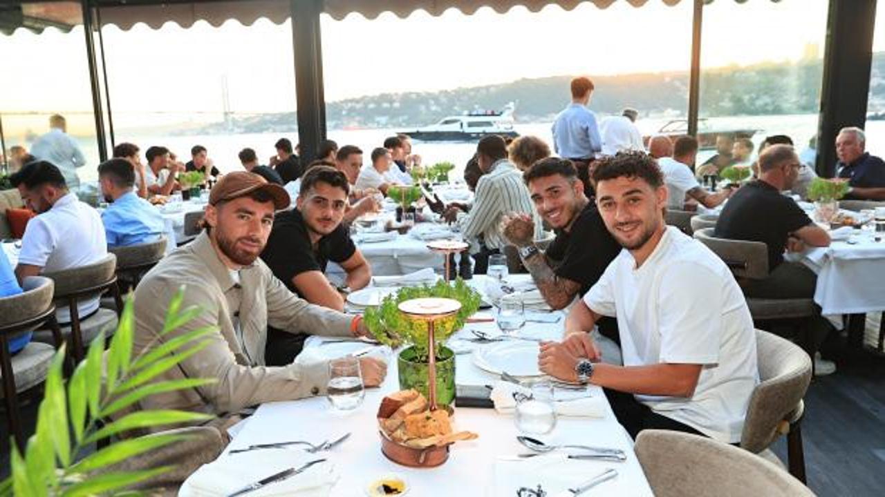Beşiktaş akşam yemeğinde buluştu!