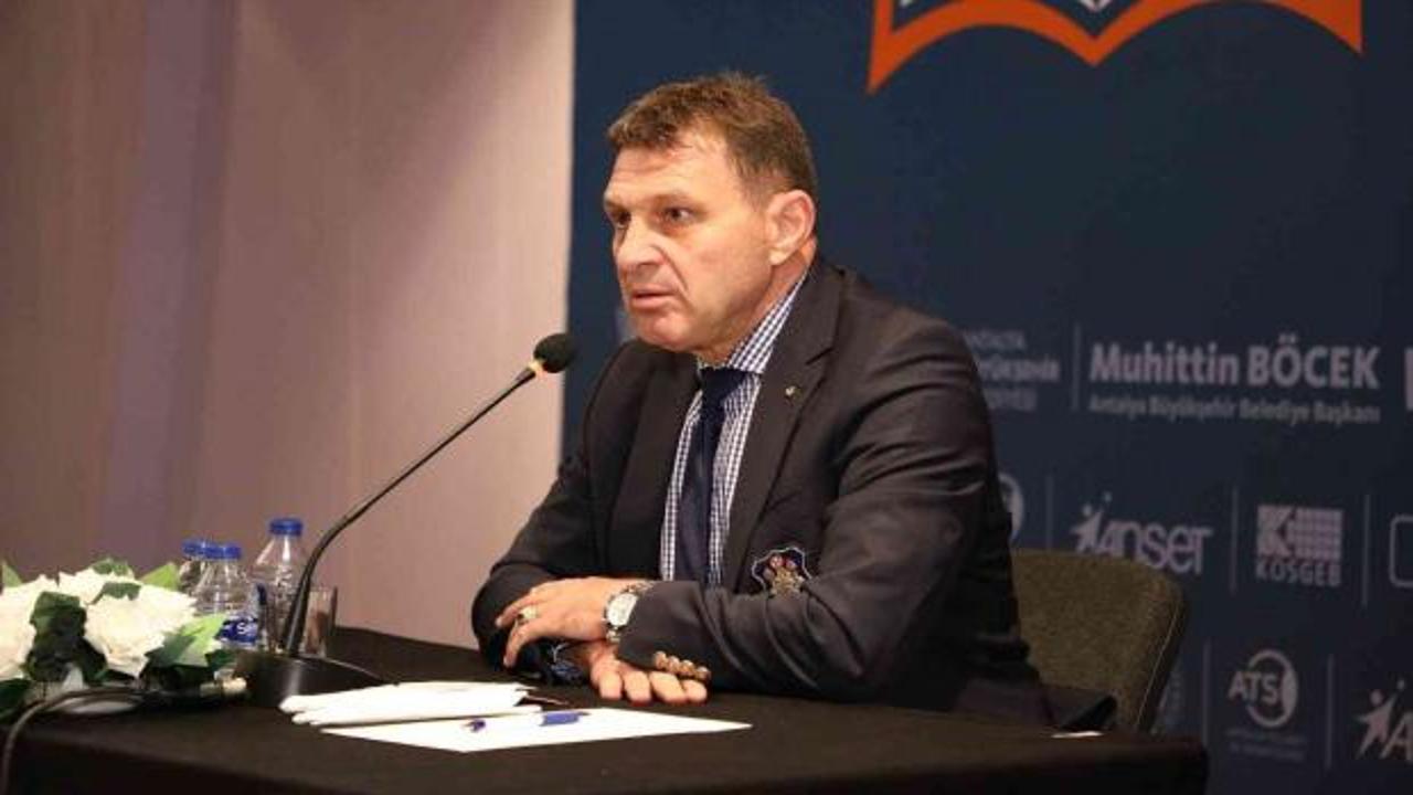 Emekli Tuğamiral T&uuml;rker Ert&uuml;rk g&ouml;zaltına alındı 