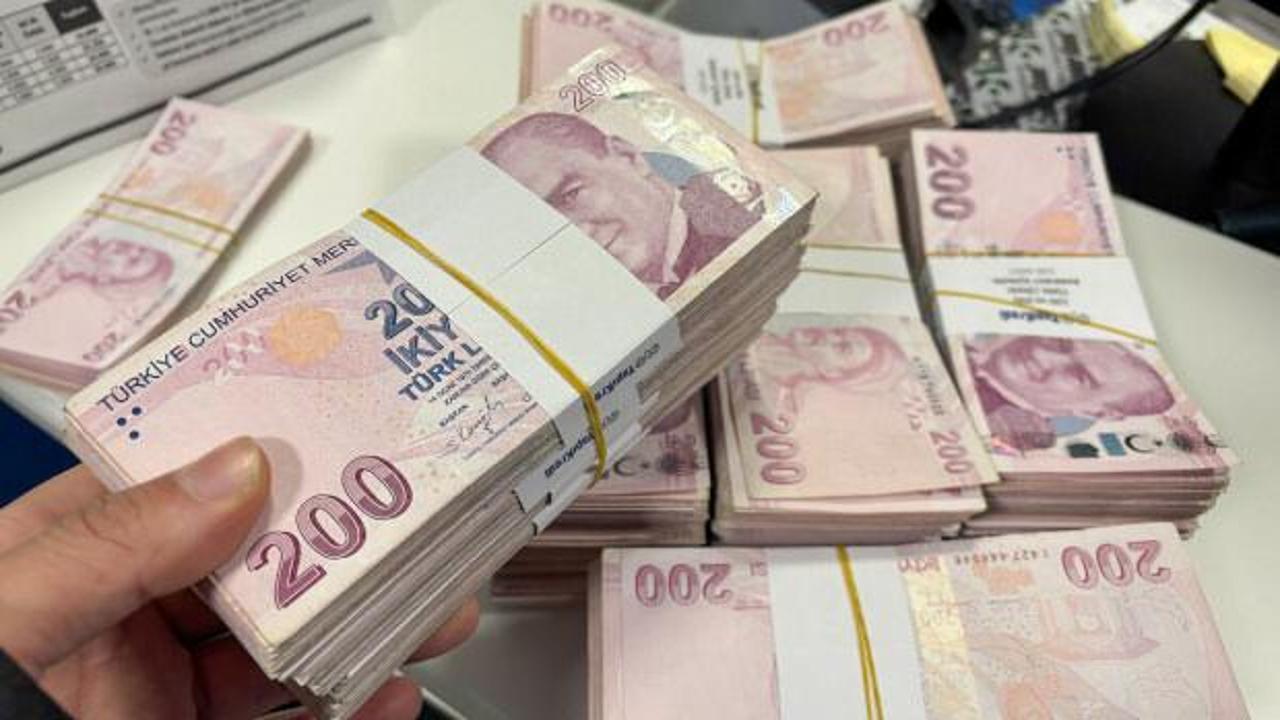 Hazine iki ihaleyle 79,1 milyar lira bor&ccedil;landı!