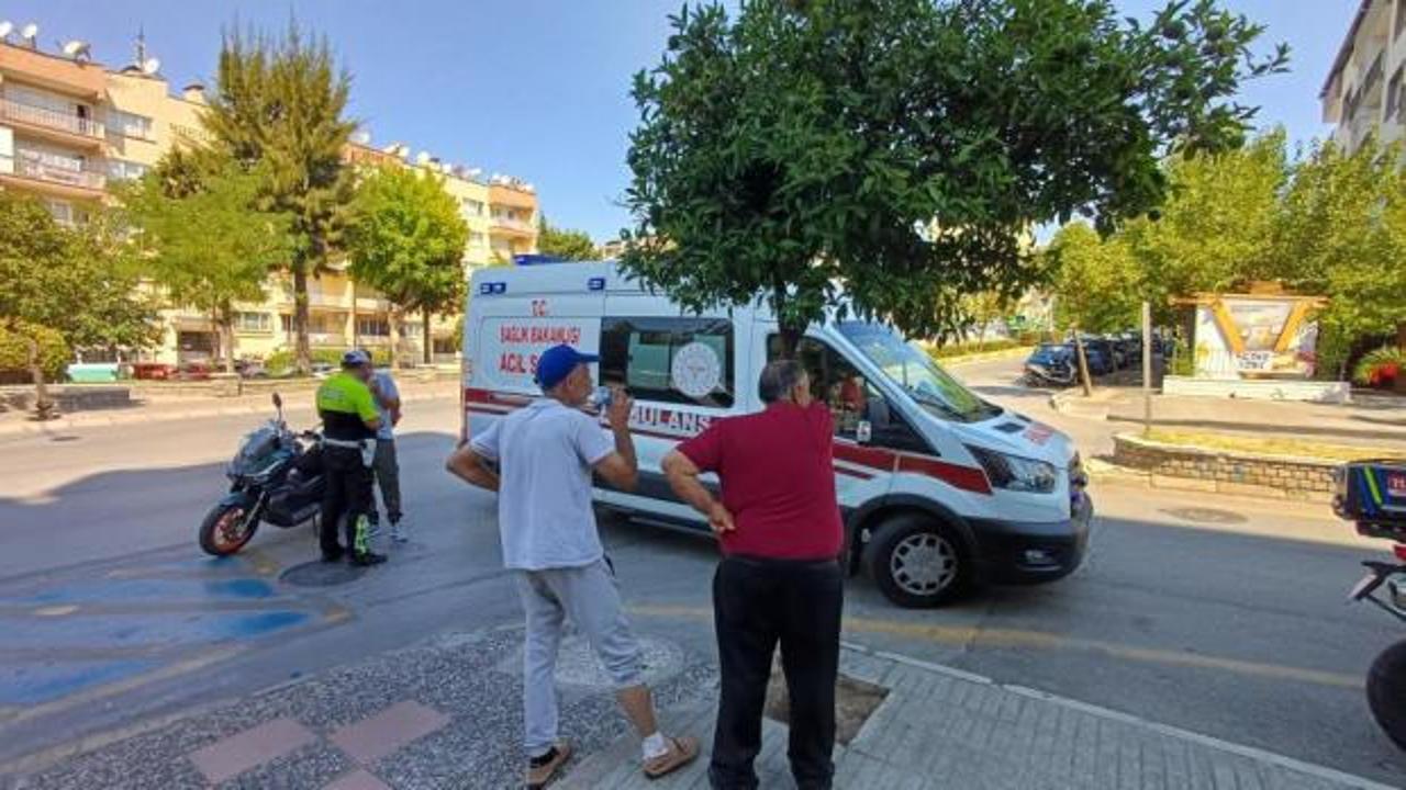 İki motosiklet kafa kafaya &ccedil;arpıştı: 2 yaralı