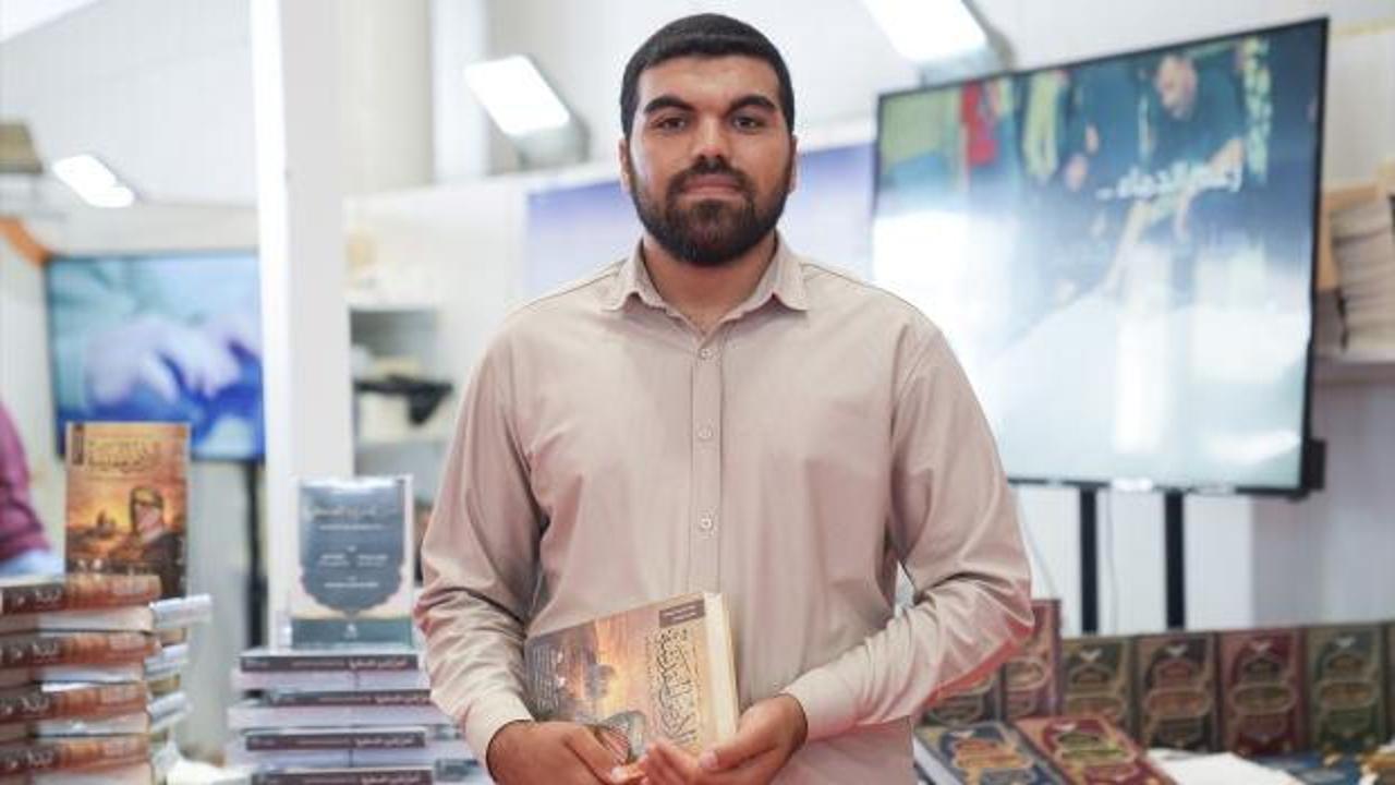 İstanbul'daki Arap&ccedil;a kitap fuarında Filistin dayanışması