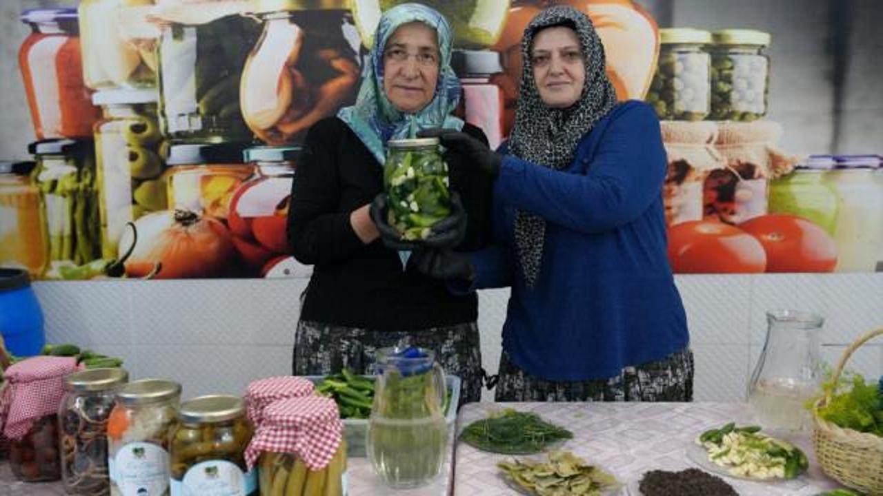 T&uuml;rkiye'nin &lsquo;yeşil altını&rsquo; &Ccedil;ubuk turşusu 45 &ccedil;eşidiyle d&uuml;nya sofralarını lezzetlendiriyor!