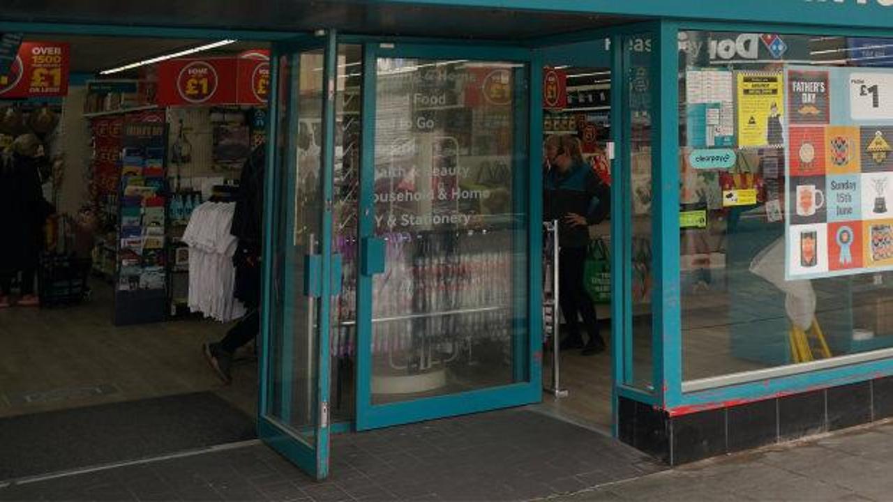 &Uuml;nl&uuml; market zinciri satılıyor! Dev şirket 1 Euro'ya satın almıştı