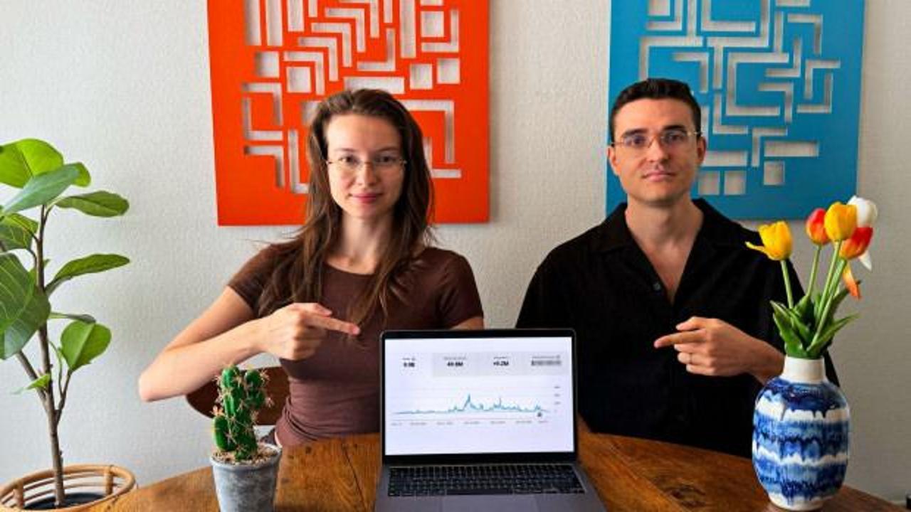YouTube, tek kelime etmeyen T&uuml;rk-Rus &ccedil;ifte 250 bin dolar g&ouml;nderdi!
