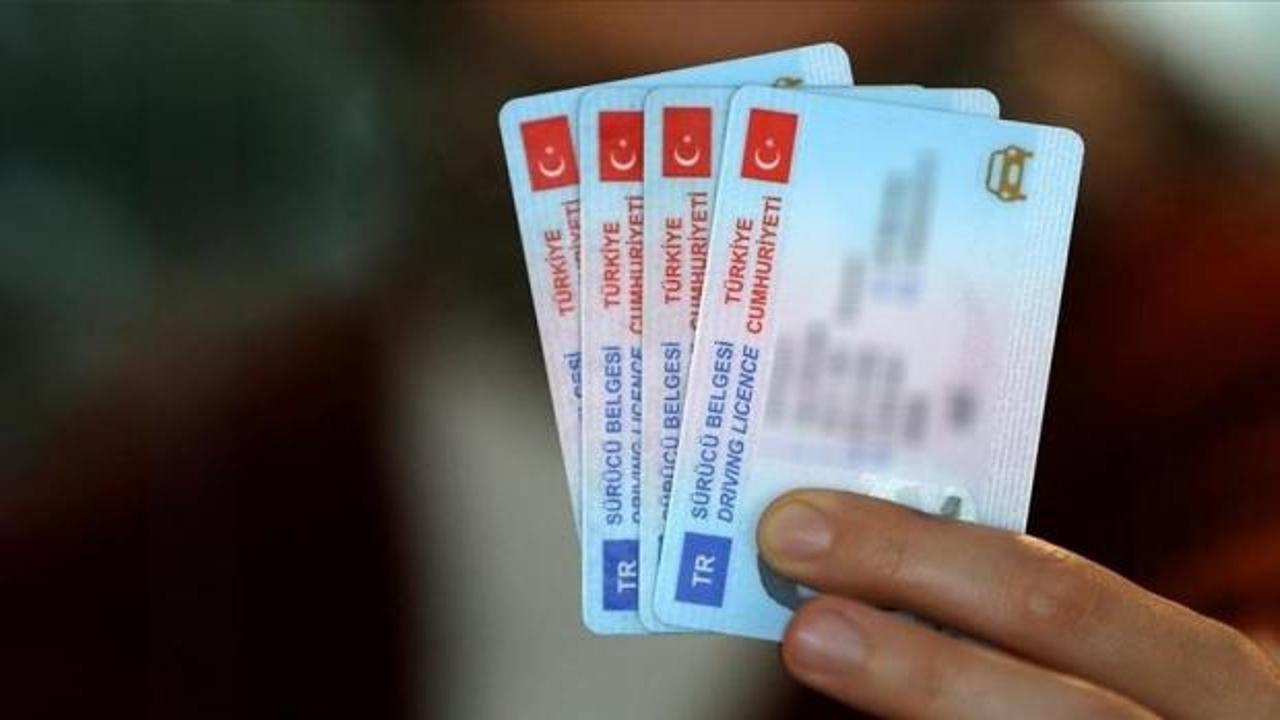 Ehliyet alacaklar dikkat: Kurs ve har&ccedil; kalemleri tek tek a&ccedil;ıklandı!