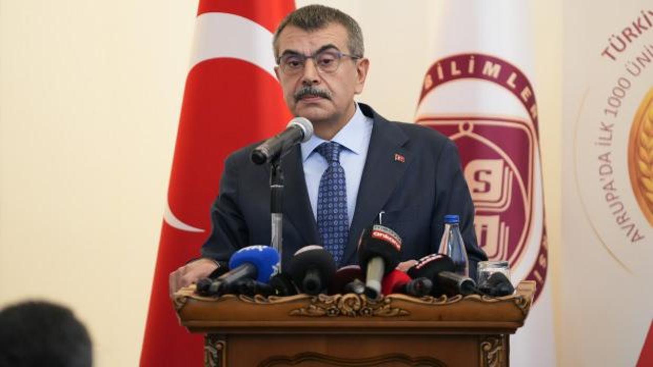 Bakanı Tekin'den "&ouml;ğretmenlerin mesleki &ccedil;alışma programına" ilişkin paylaşım