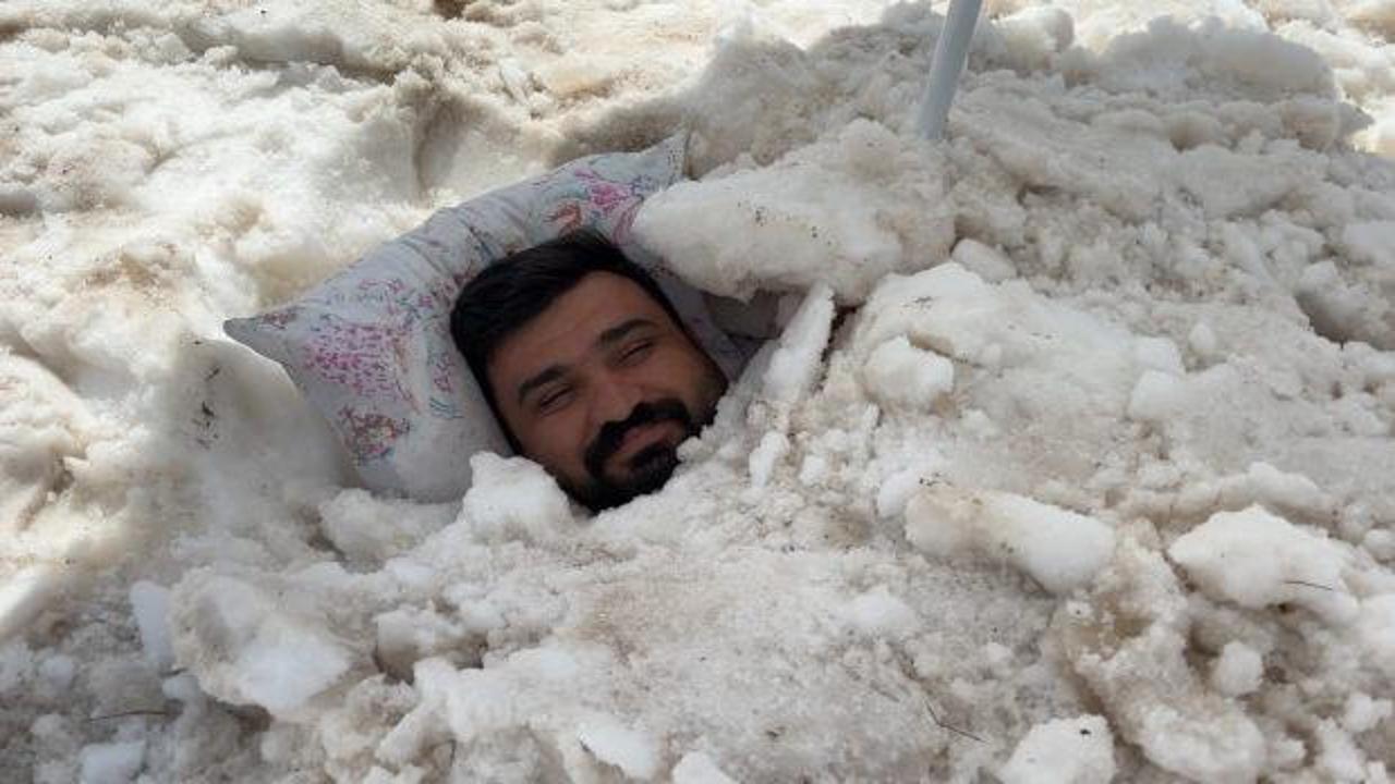 Erzincan'da kara g&ouml;m&uuml;ld&uuml;! Kar tatili dedikleri bu olsa gerek