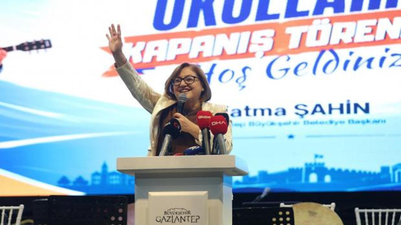 Gaziantep B&uuml;y&uuml;kşehir, yaz okulları kapanış programı d&uuml;zenledi