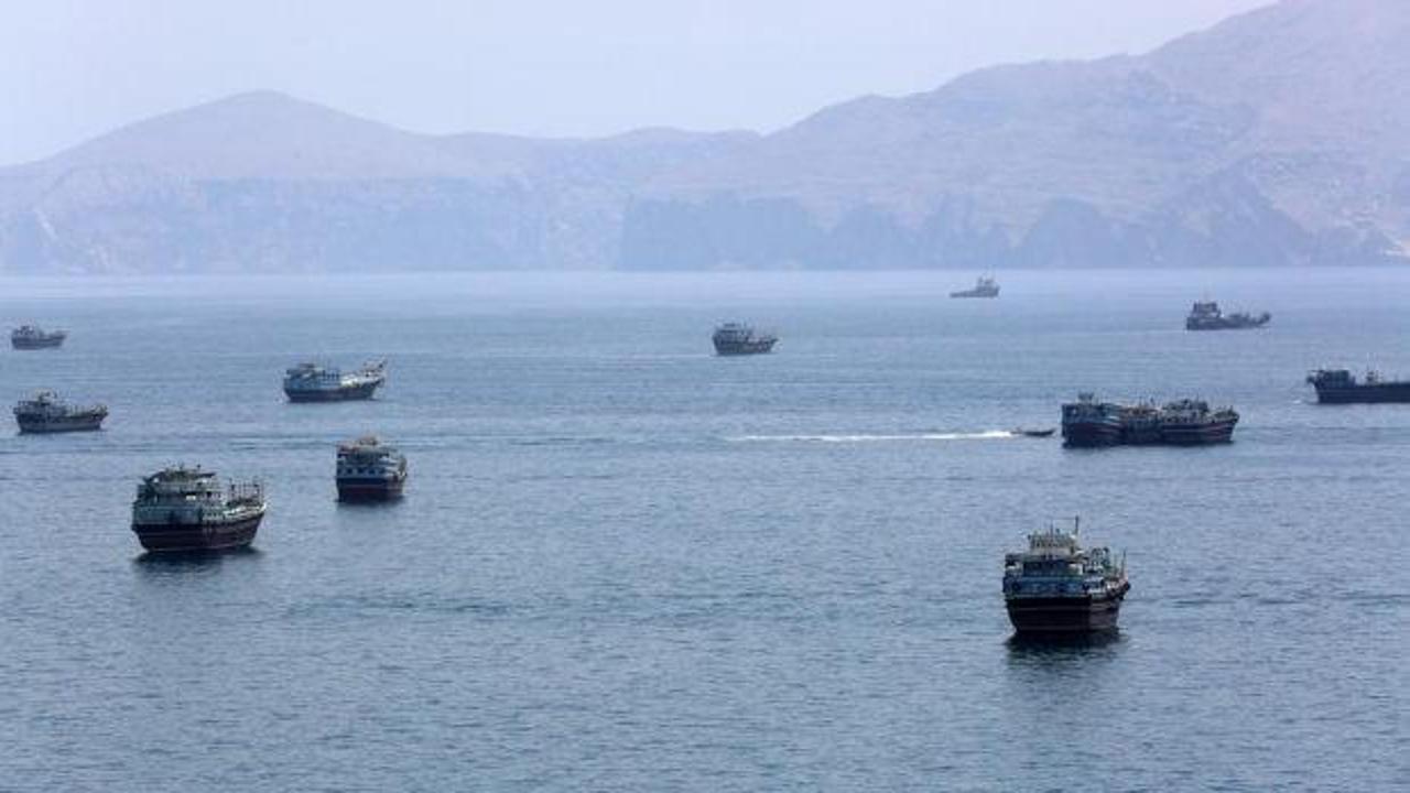 İngiltere son dakika duyurdu: H&uuml;rm&uuml;z Boğazı'ndan ge&ccedil;en tanker vuruldu
