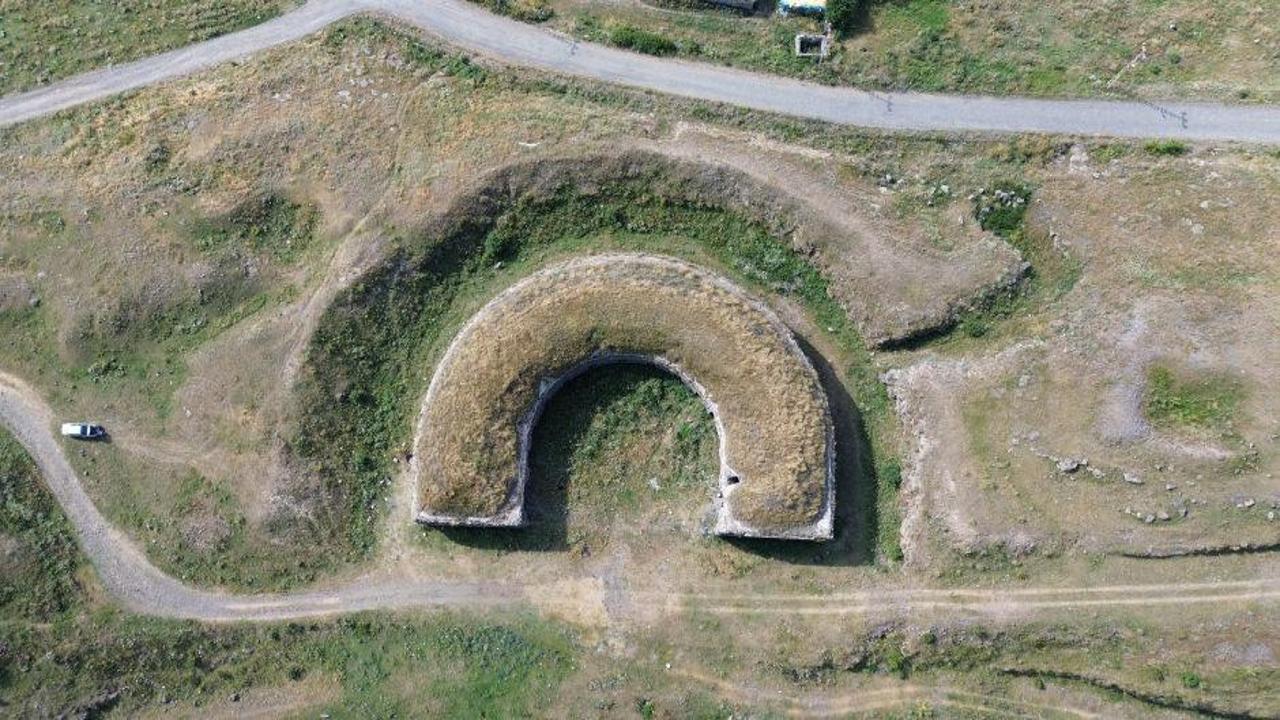 Kars'taki 200 Yıllık Gemli Tabya, Tarihi ve Mimari Önemiyle Dikkat Çekiyor