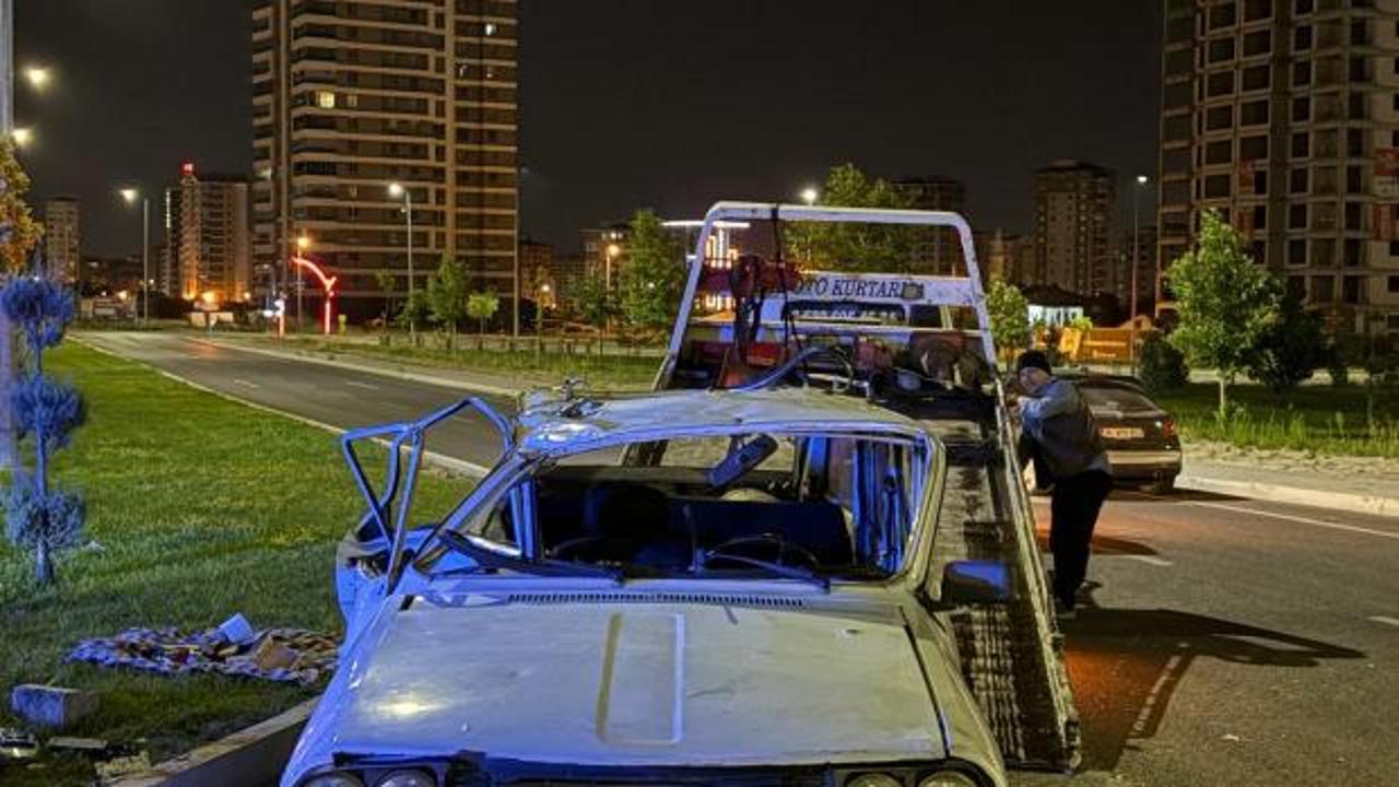 Kayseri'de iki otomobil &ccedil;arpıştı: Yaralılar var