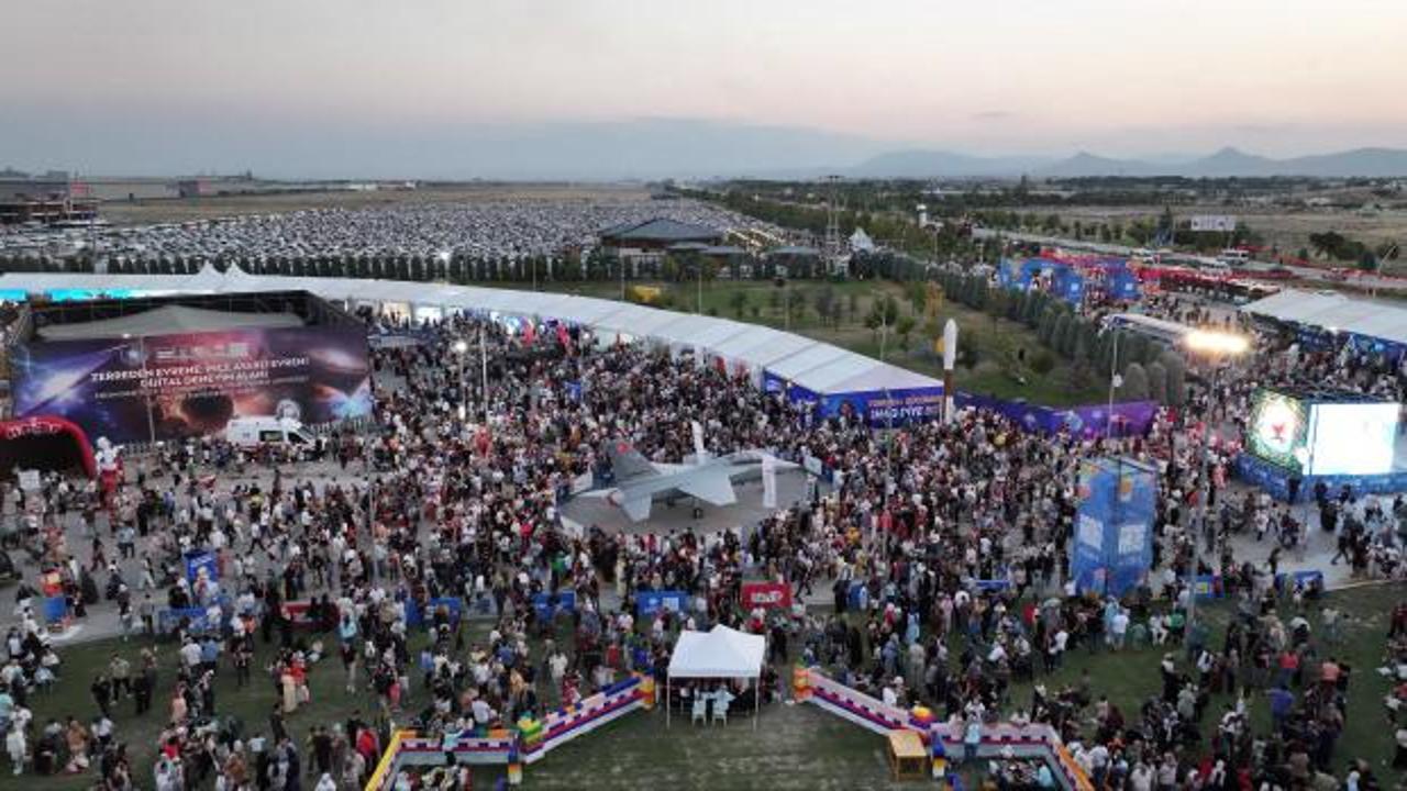 Konya&rsquo;da bilim ş&ouml;leni: Y&uuml;z binlerce kişi BilimFest&rsquo;e akın etti