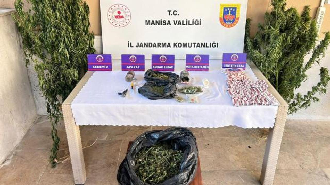 Manisa'da uyuşturucu operasyonu; 4 tutuklama