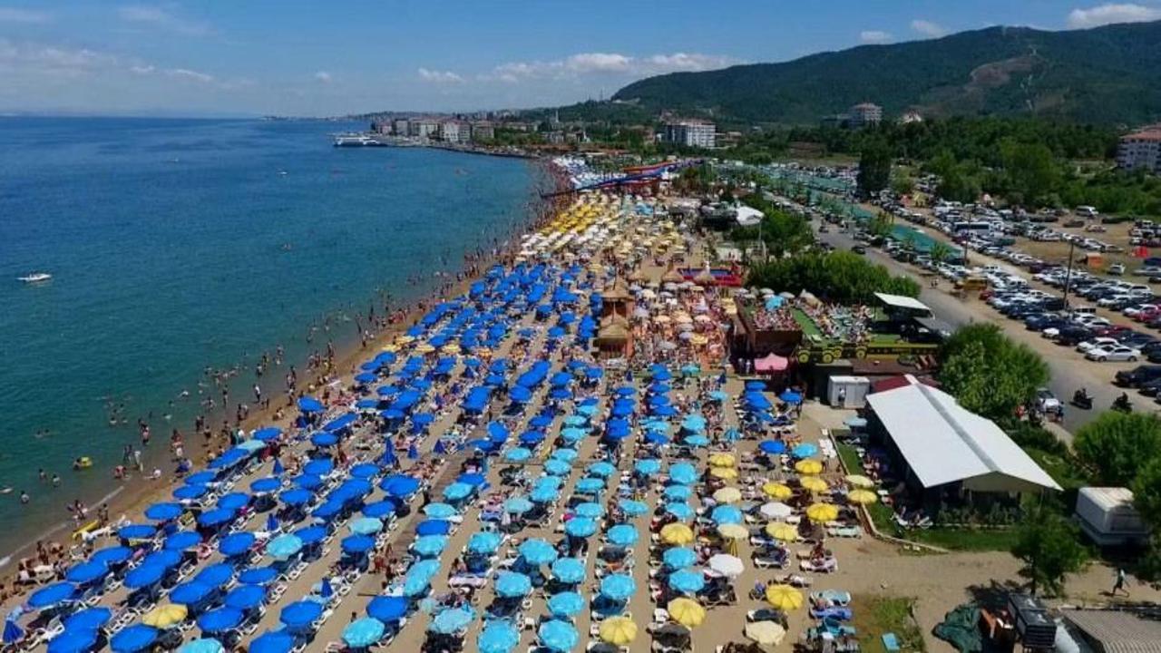 Çınarcık'ta Yaz Sezonunda Nüfus 10 Katına Çıkıyor, Ekonomi Canlanıyor