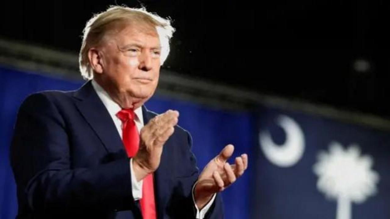 Trump şimdi de bir &uuml;lkenin g&ouml;l&uuml;ne taktı