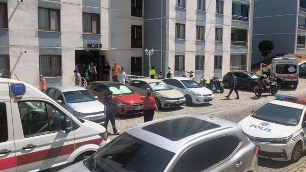 2 kişi aynı dairede &ouml;l&uuml; bulundu