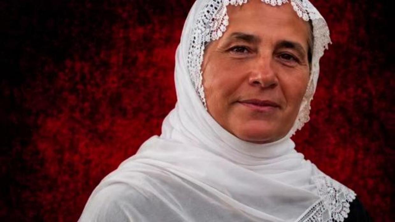 Annesini &ouml;ld&uuml;r&uuml;p, &ccedil;&ouml;p konteynerine atan ş&uuml;pheli tutuklandı