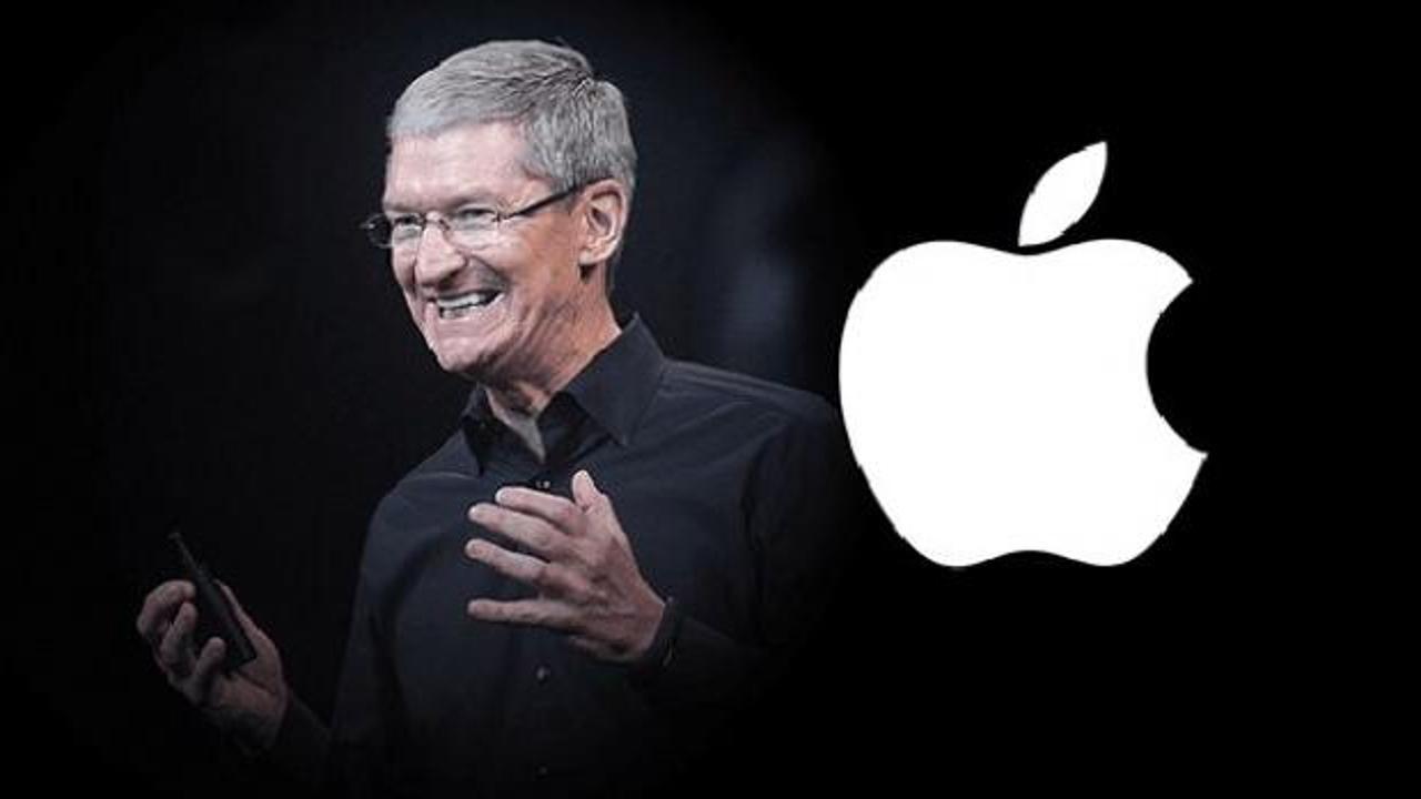 Apple'da 15 yıllık devir son buldu: Tim Cook g&ouml;revini bıraktı!