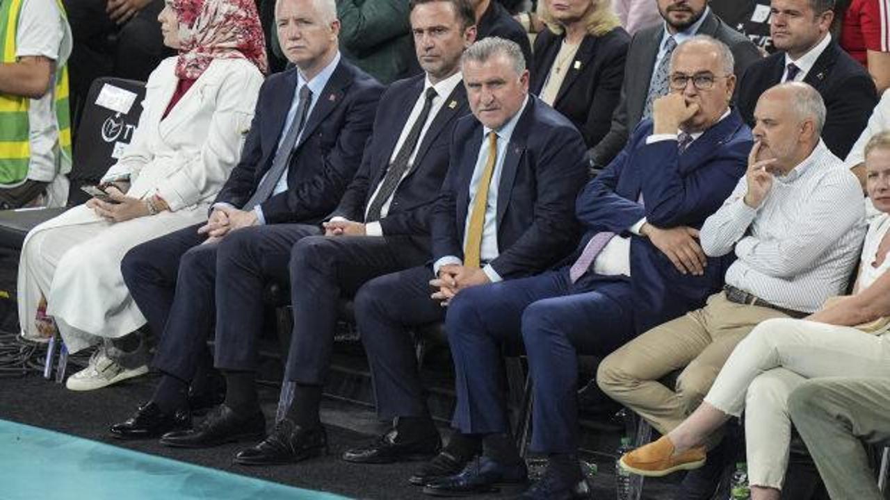 '86 milyonu sevindirdik' diyen Bakan Bak: 'Biz bitti demeden bitmez'