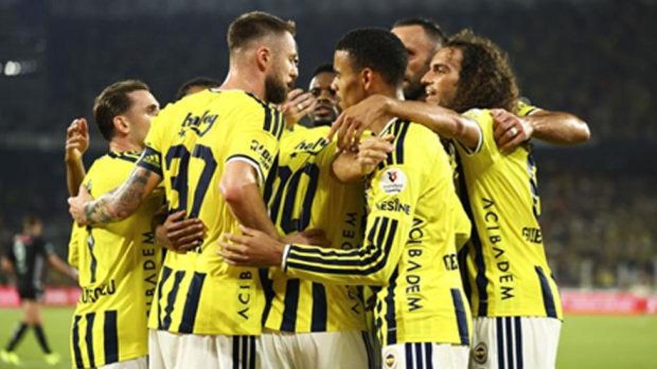 Beşiktaş derbisi &ouml;ncesi Fenerbah&ccedil;e'ye b&uuml;y&uuml;k m&uuml;jde!