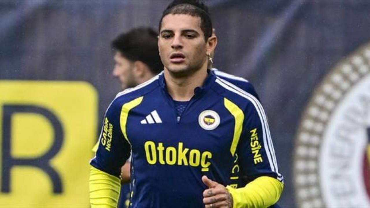 Fenerbah&ccedil;e'de ayrılık kapıda! G&ouml;r&uuml;şme yapması i&ccedil;in izin verildi
