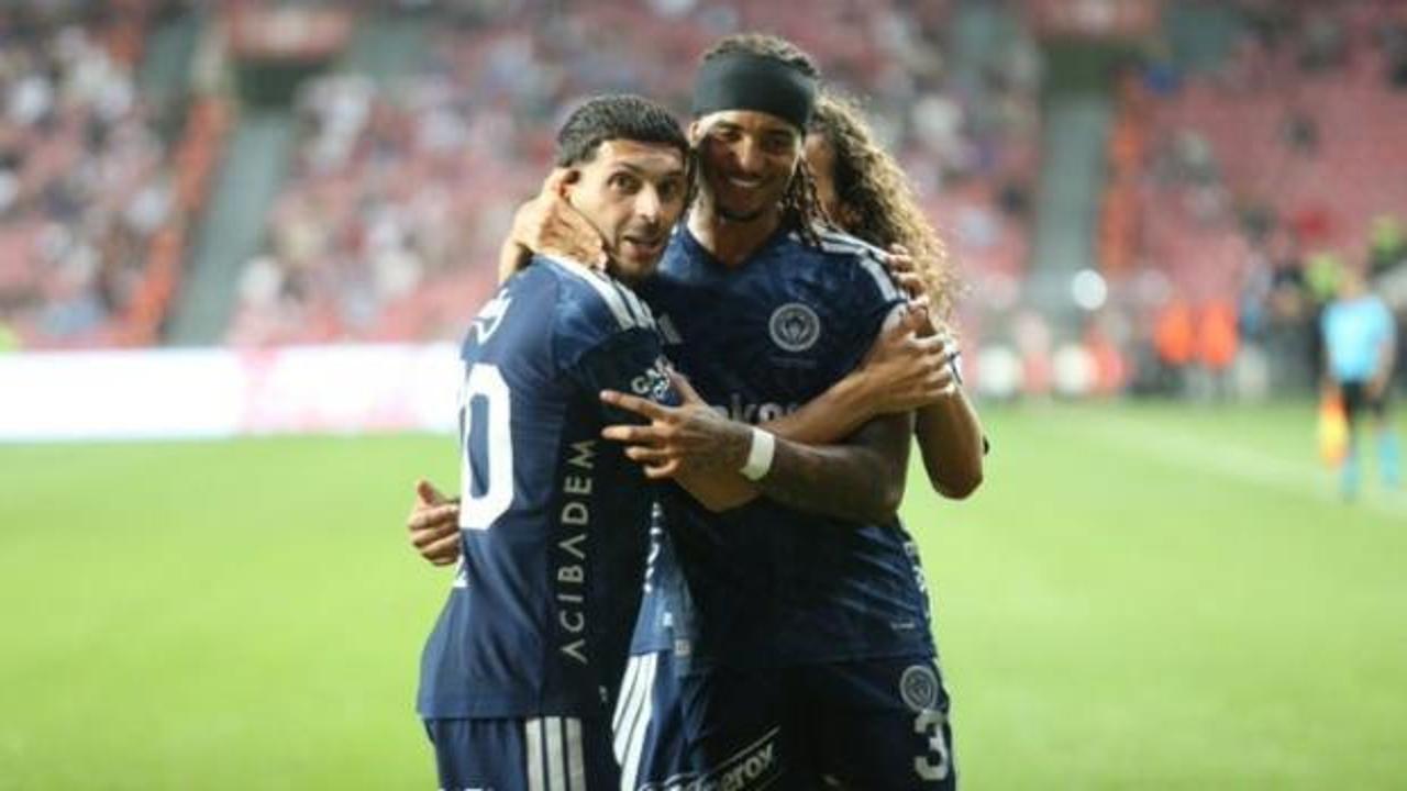 Fenerbah&ccedil;e'nin yıldızından Beşiktaş taraftarına mesaj! 