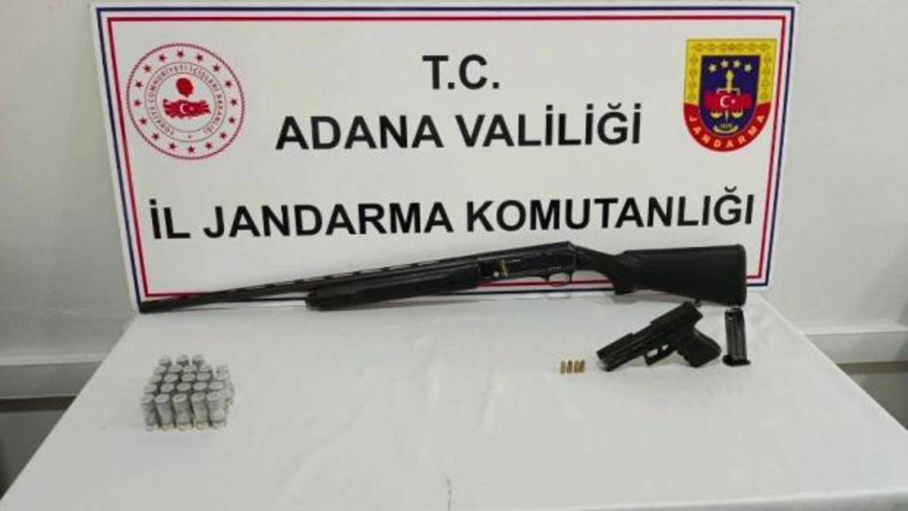 Jandarmadan ka&ccedil;ak silah operasyonu: 4 g&ouml;zaltı