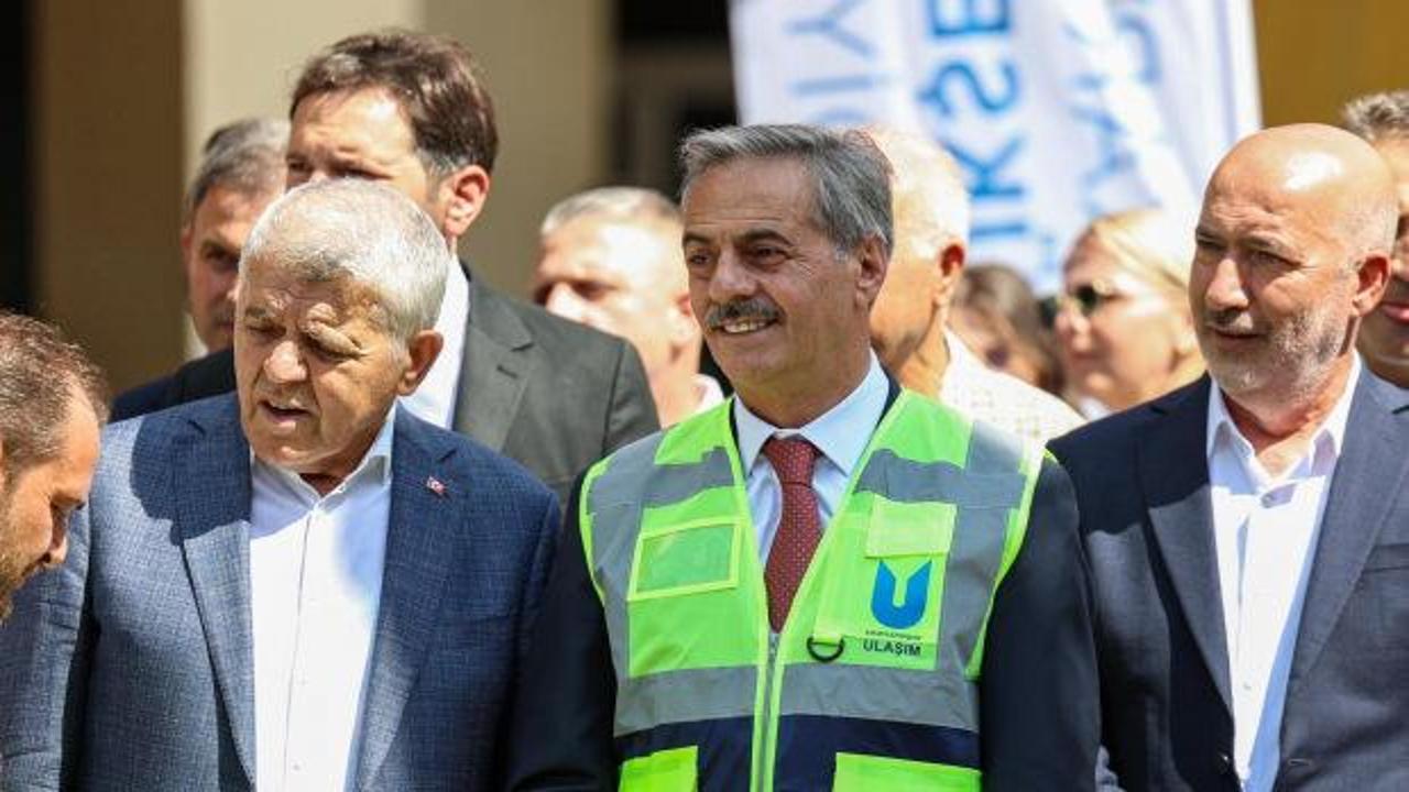 Sakarya&rsquo;da şehrin merkezini ikiye ayıran tren hattı yer altına alınıyor, &uuml;zeri ise yeşil bir yaşam alanı oluyor
