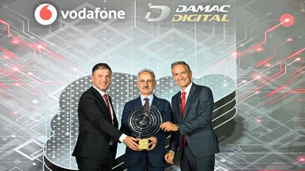 Vodafone, DAMAC Digital iş birliğiyle İzmir Veri Merkezi&rsquo;nin ilk fazını yaklaşık 100 milyon dolarlık yatırımla hizmete a&ccedil;tı