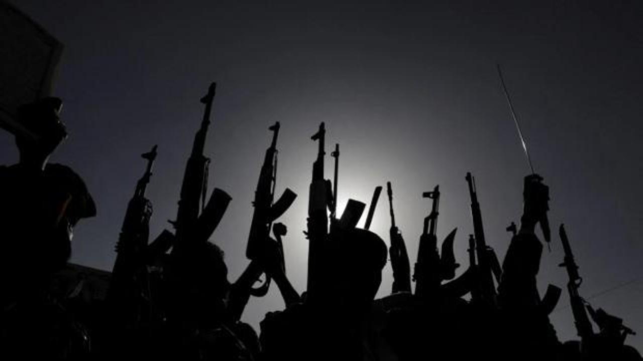 Yemen ordusu, Husileri vurdu