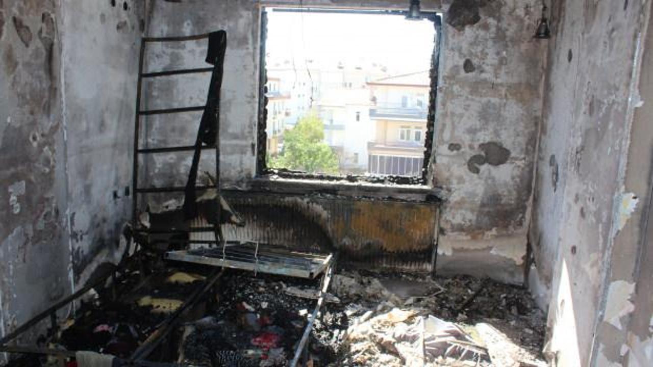 Aksaray'da 2 yaşındaki çocuk çakmakla oynarken ev yandı