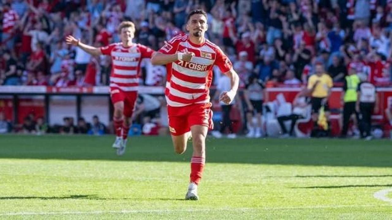Avrupa'da oynayan T&uuml;rk yıldız S&uuml;per Lig'de tuttuğu takımı a&ccedil;ıkladı!