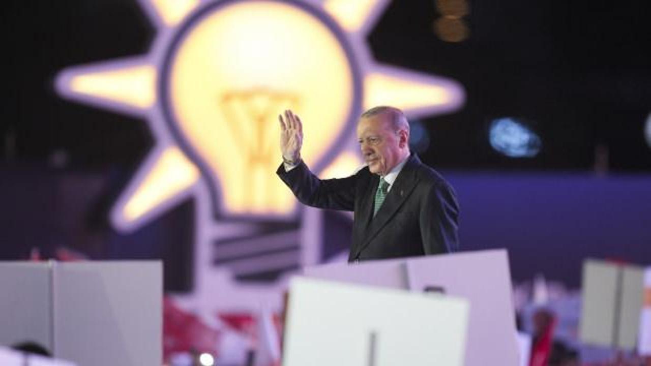 CHP&rsquo;den 2 başkan daha AK Parti&rsquo;ye ge&ccedil;iyor! Telefonlarını kapattılar...