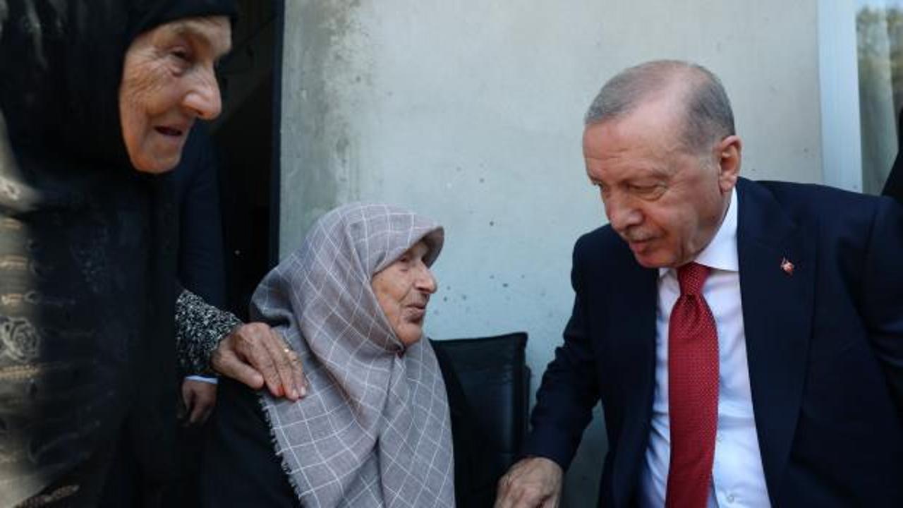  Cumhurbaşkanı Erdoğan Rize'de komşularını ziyaret etti
