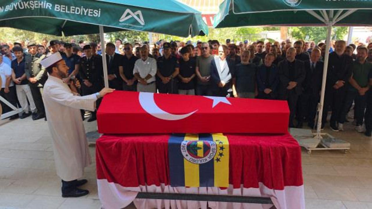 F.Bah&ccedil;e&rsquo;den duygulandıran vefa! Hayatını kaybeden taraftarın &ccedil;ocuklarına sahip &ccedil;ıkacaklar