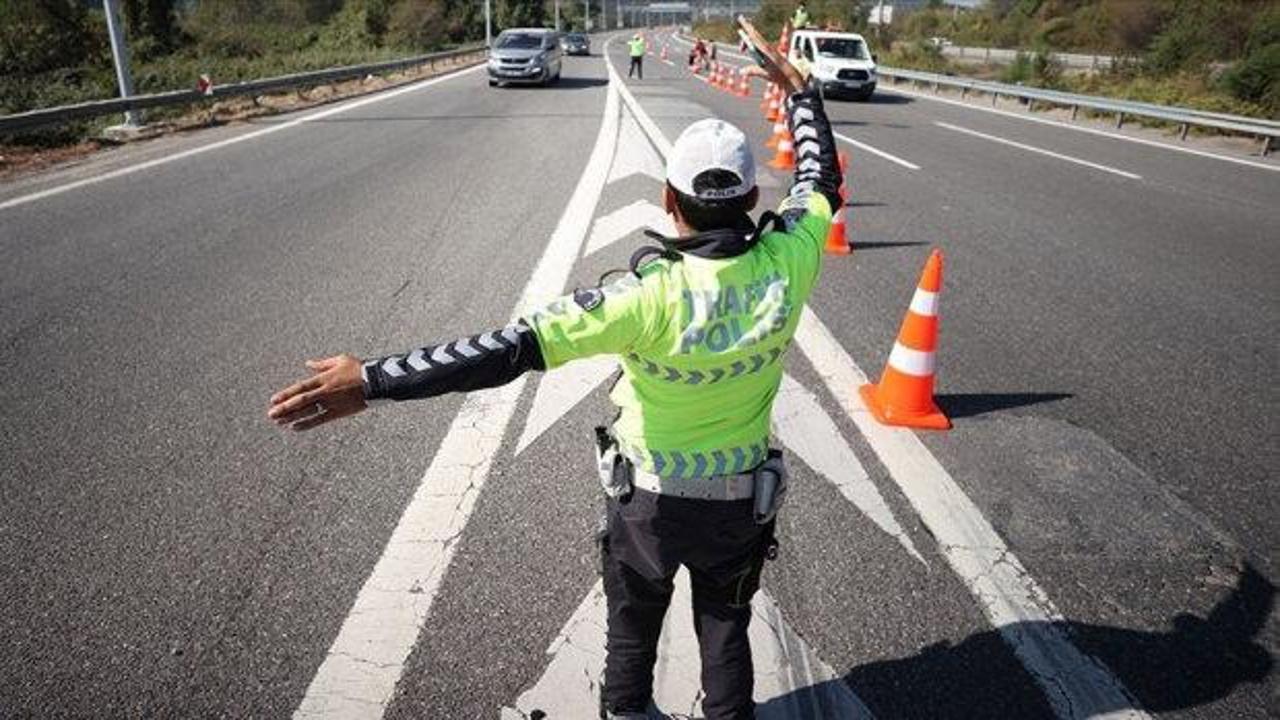 İstanbullular dikkat! 3 il&ccedil;ede bazı yollar kapatılacak