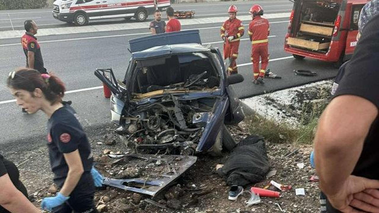 Muğla'da feci kaza! Otomobil par&ccedil;alara ayrıldı: 2 &ouml;l&uuml; 