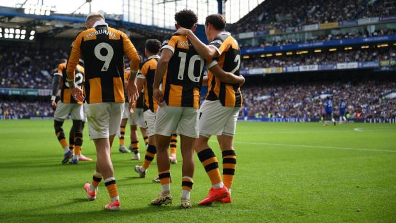 Namağlup devam! 6 dakikada 2 gol! Hull City, Chelsea'yi elinden ka&ccedil;ırdı