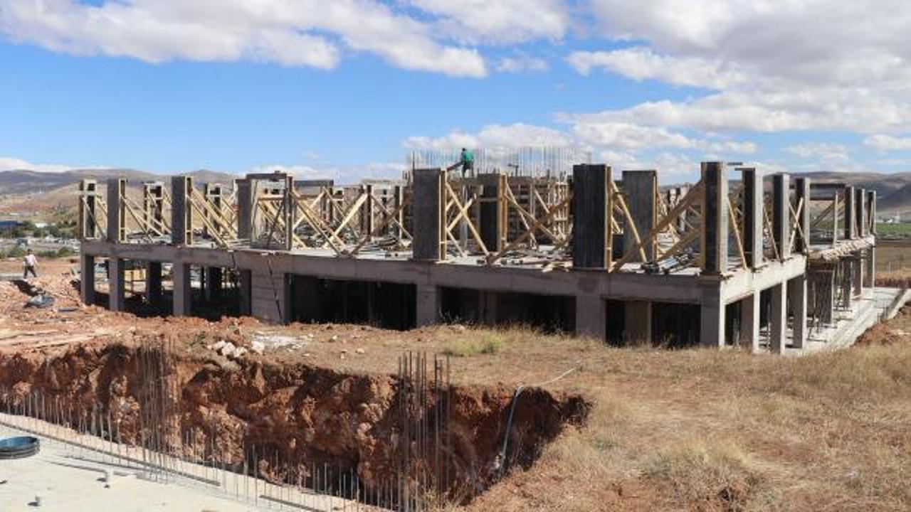 Siyer-i Neb&icirc; K&uuml;lliyesi inşaatı t&uuml;m hızıyla devam ediyor