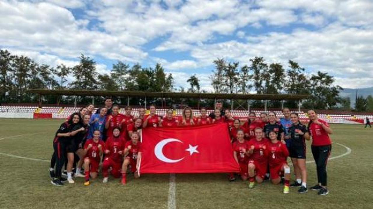 15 Yaş Altı Kız Milli Futbol Takımı, UEFA Gelişim Ligi'nde şampiyon!