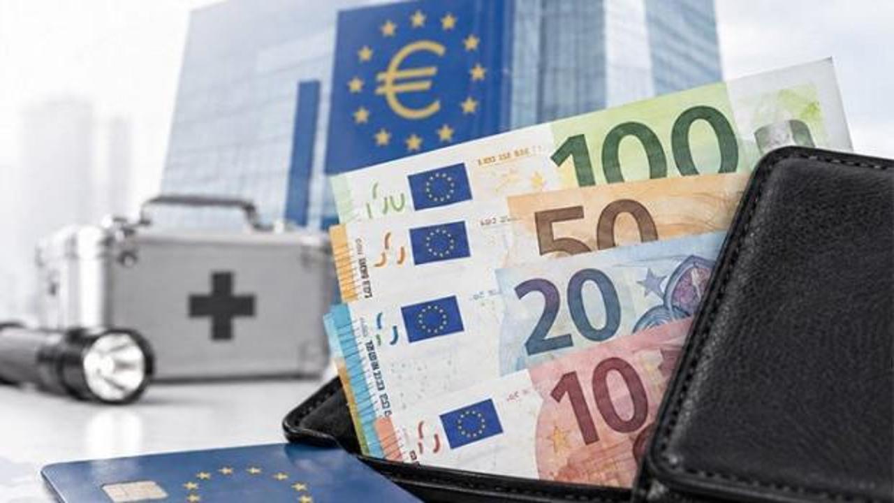Avrupa Merkez Bankası'ndan &ccedil;ağrı: Elinizde nakit bulundurun!