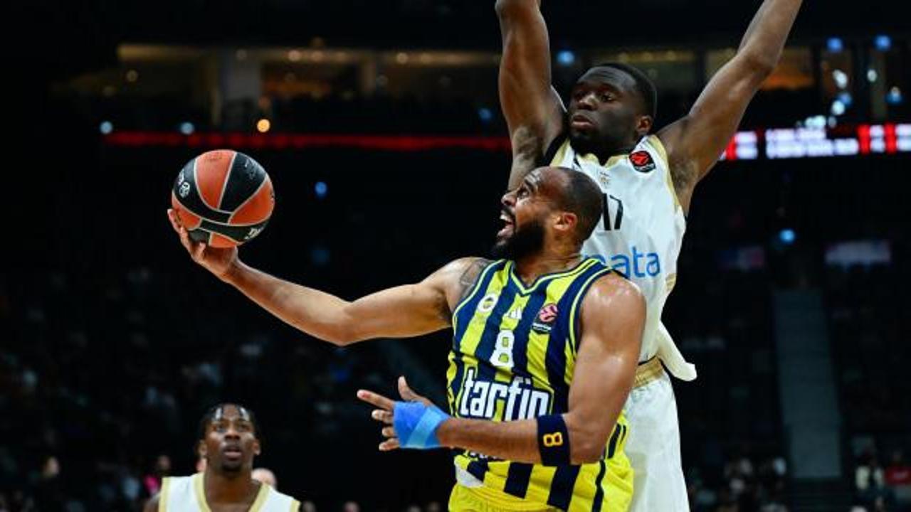 Fenerbah&ccedil;e Avrupa&rsquo;da k&uuml;rs&uuml;de! İlk kez d&uuml;zenlenen organizasyonda &uuml;&ccedil;&uuml;nc&uuml; oldu
