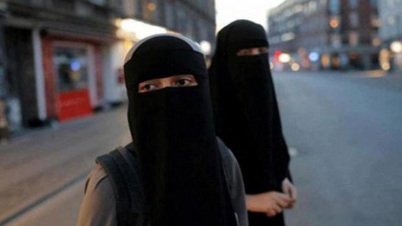İtalya'da okullarda burka yasağı hazırlığı: Velilere dil &ouml;ğrenme zorunluluğu getiriliyor