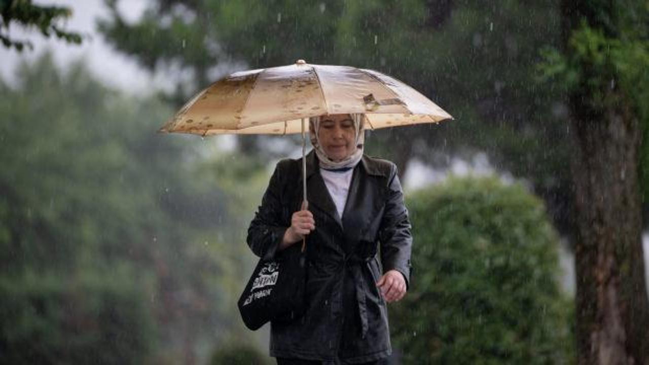 Meteoroloji uyardı: Sıcaklıklar 8 derece birden d&uuml;şecek! Kuvvetli yağış geliyor