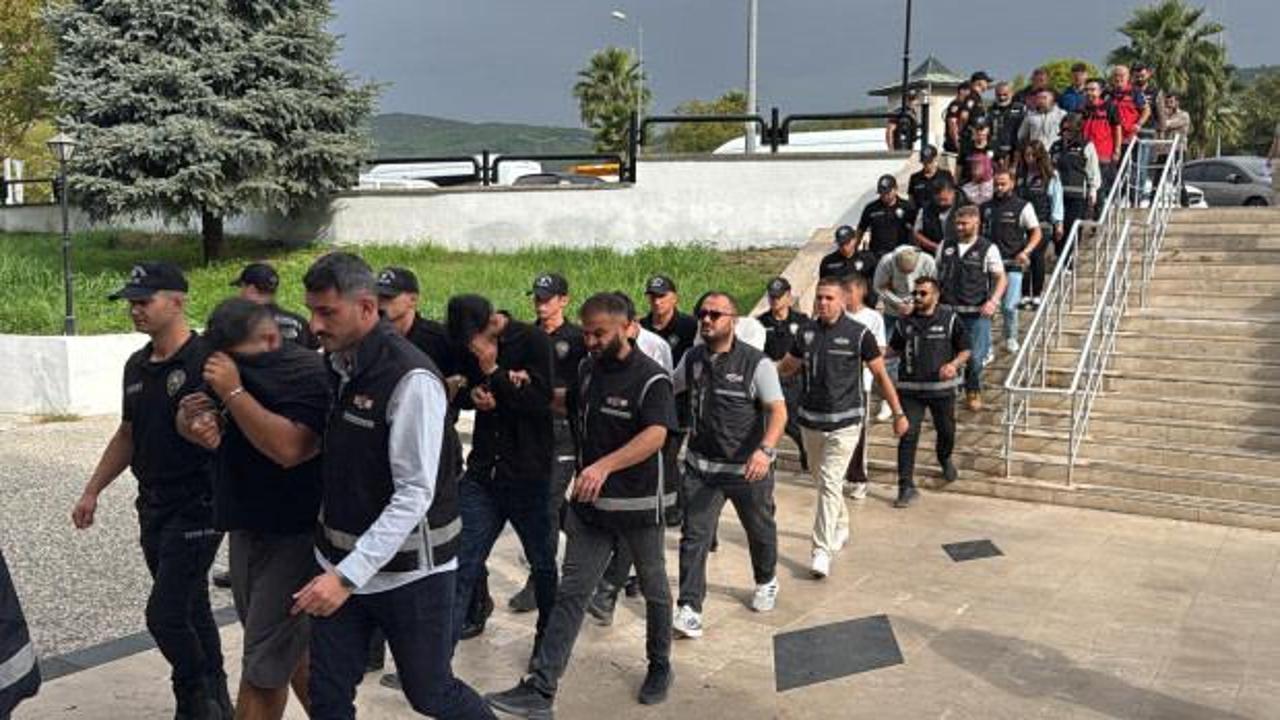 Muğla&rsquo;da 'Sokaklar G&uuml;vende' operasyonu: 13 ş&uuml;pheli tutuklandı