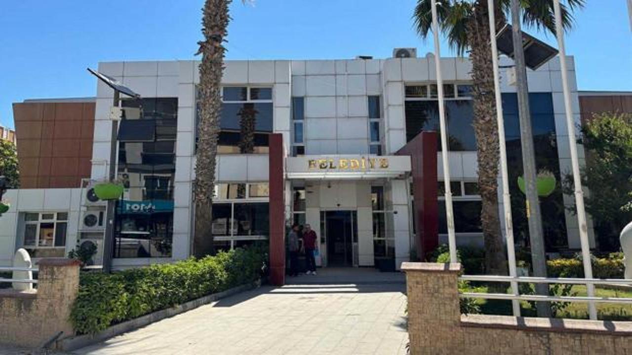 Seferihisar Belediyesinde 'r&uuml;şvet' soruşturmasında 29 tutuklama