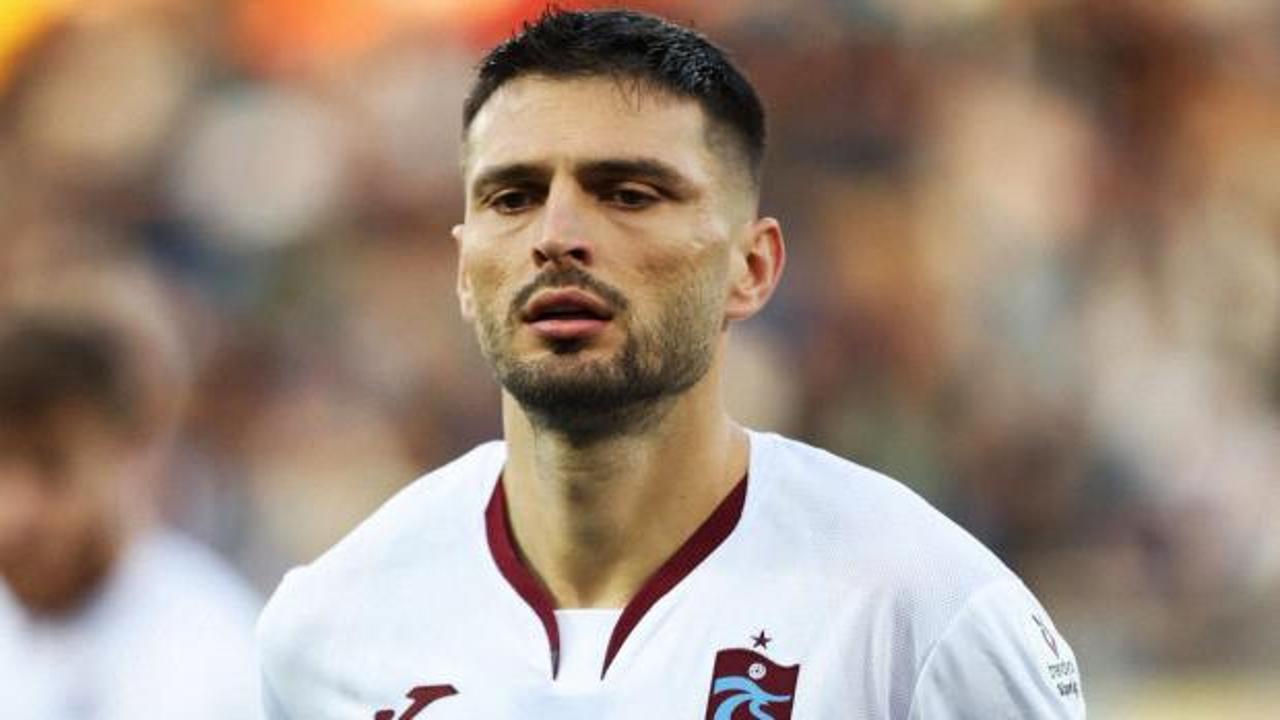 Trabzonspor'un tecr&uuml;beli yıldızı Galatasaray ma&ccedil;ı &ouml;ncesi ameliyat oldu