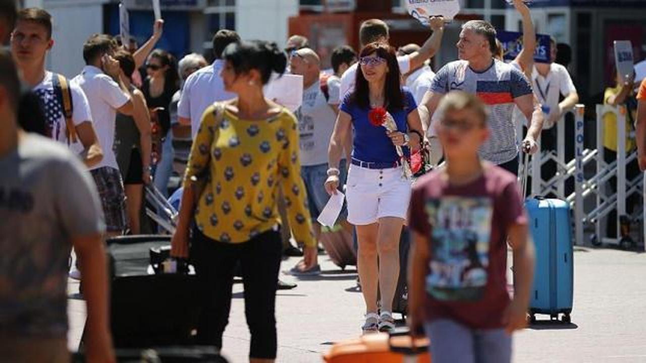 Rusların T&uuml;rkiye tatili i&ccedil;in b&uuml;t&ccedil;e alarmı! 2027 yazı i&ccedil;in planlara başladılar